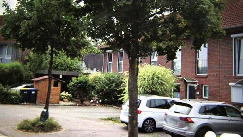 Straßenansicht - Teilrenoviertes Reihenmittelhaus