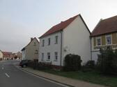 Nachbarbebauung - 4 Zimmer Einfamilienhaus zum Kaufen in Elsteraue OT Minkwitz