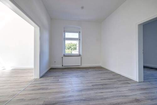 Raum 1 - Helle 3-Zimmerwohnung im 1.OG - Ideal für Paare & junge Familien in zentraler von Bochum-Werne