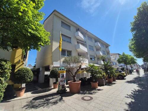Vorderansicht von links - 2 Zimmer Etagenwohnung zum Kaufen in Lampertheim