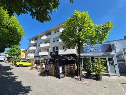 Vorderansicht von rechts - 2 Zimmer Etagenwohnung in Lampertheim