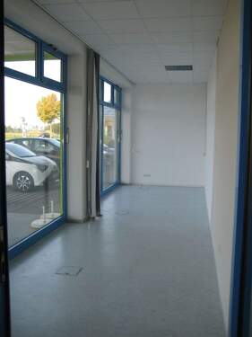 Laden Bild 3.JPG - 1 Zimmer Gewerbeobjekt (Büro, Produktion, Verkauf) zur Miete in Hohenthann