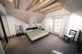 Schlafzimmer Dachgeschoss (RH) - Mehrfamilienhaus, Wohnhaus mit 370,00 m&sup2; in Püttlingen zum Kaufen