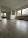 Essecke und Wohnzimmer unten - 