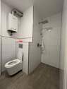 WC und Bad mit Dusche unten - 