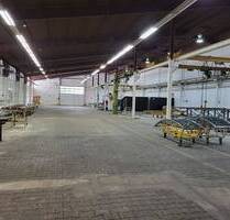 Produktions-Lagerhalle im Industriegebiet - Regenstauf