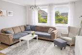 Wohnzimmer - 4 Zimmer Mehrfamilienhaus, Wohnhaus zum Kaufen in Bremen