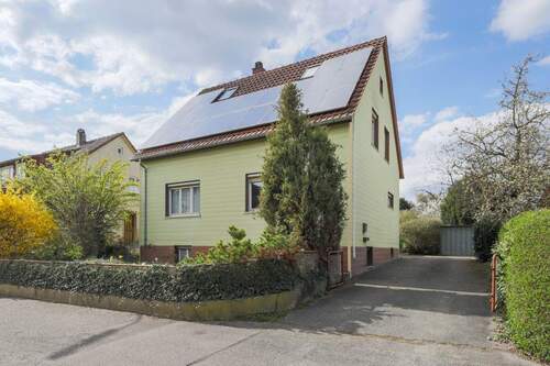 Straßenansicht - 6 Zimmer Einfamilienhaus zum Kaufen in Mühlacker / Lomersheim