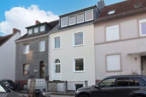 Titelbild - 7 Zimmer Mehrfamilienhaus, Wohnhaus zum Kaufen in Bremen