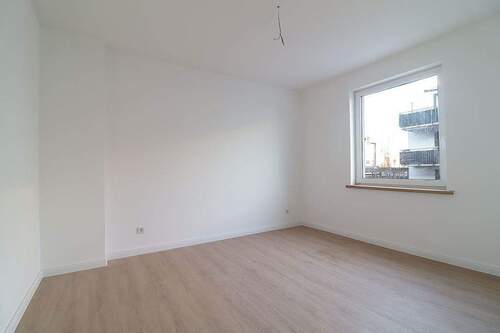 Zimmer EG - 7 Zimmer Mehrfamilienhaus, Wohnhaus in Bremen