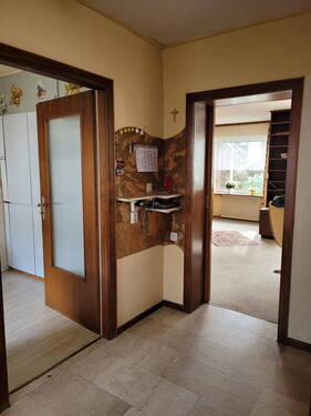 Flur EG - 4 Zimmer Reihenendhaus zum Kaufen in Rüsselsheim