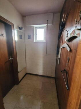 Garderobe EG - 4 Zimmer Reihenendhaus in Rüsselsheim