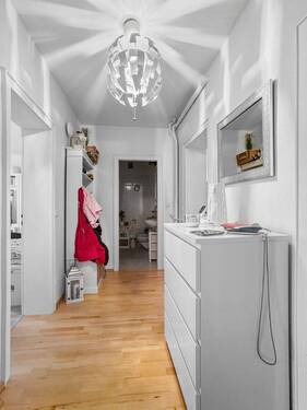 Flur - 3 Zimmer Etagenwohnung in Hannover