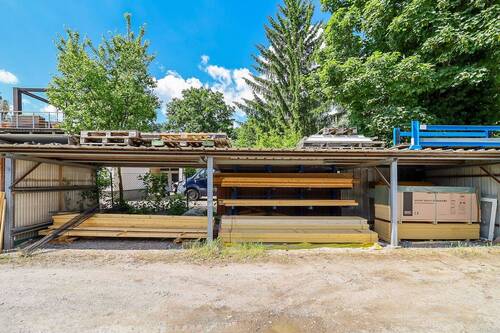 überdachtes Lager - 