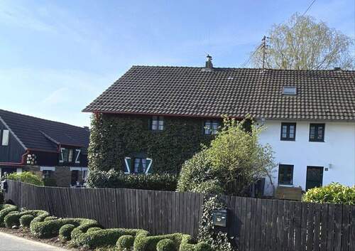 Haus Straße von oben - 