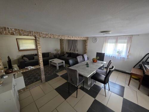 Haus 1 vorne - 