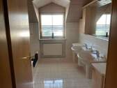 Badezimmer 1. OG - 
