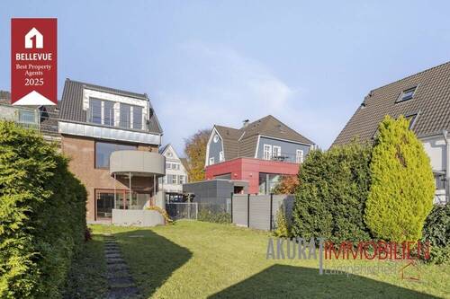 Rückansicht - **Charaktervolles Zuhause, für individuelles Wohnen mit großzügiger Ausstattung**