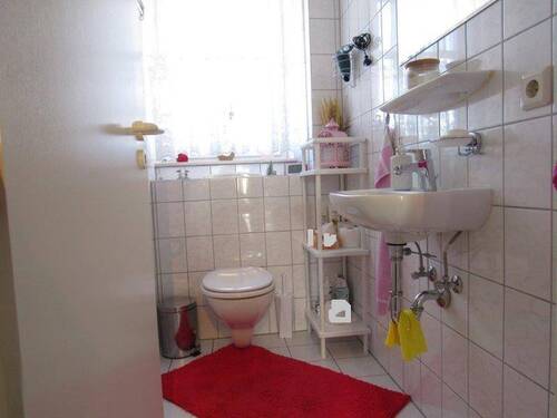 Gäste WC - 3 Zimmer Etagenwohnung in Gotha