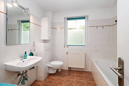 Badezimmer Erdgeschoss - 