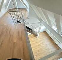 Frisch sanierte Dachgeschosswohnung mit neuer Einbauküche - Essen Huttrop