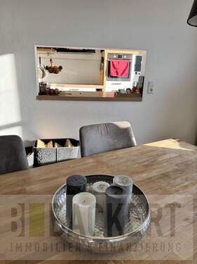 Esszimmer mit Durchreiche - Doppelhaushälfte mit 121,00 m&sup2; in Kulmbach zum Kaufen