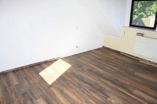 Schlafzimmer - 2 Zimmer Etagenwohnung in Monheim am Rhein