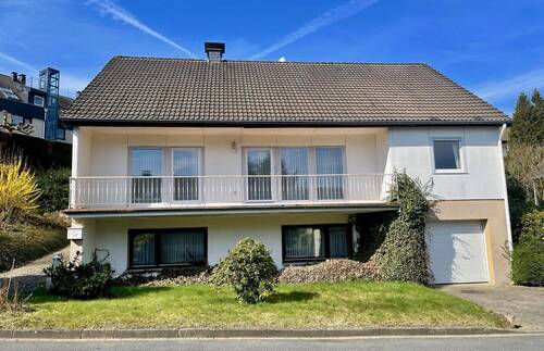 integrierte Garage im KG - 