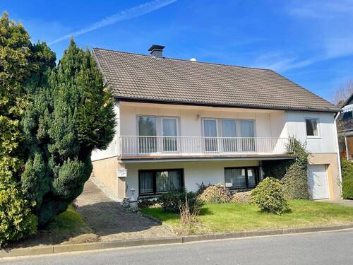 Straßenansicht - 5 Zimmer Einfamilienhaus zum Kaufen in Gummersbach