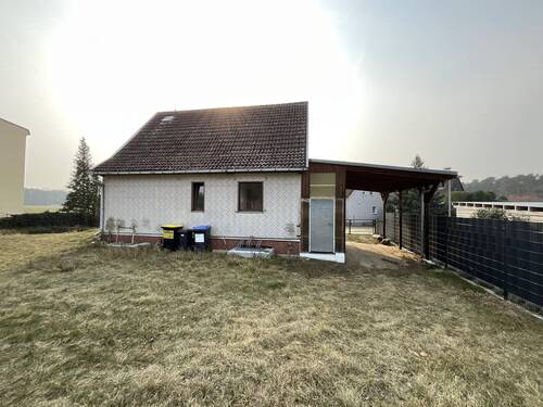 Hinter dem Haus - 
