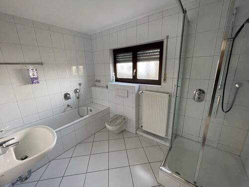 Badezimmer 1. Obergeschoss - 