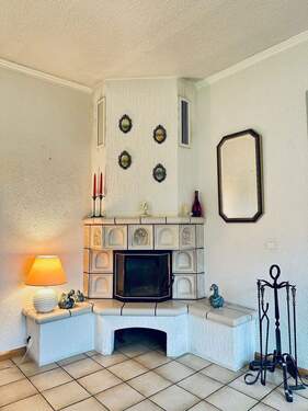 Der Kaminofen im Wohnraum - 6 Zimmer Einfamilienhaus zum Kaufen in Hetzerath