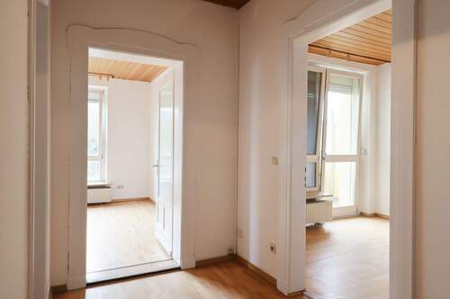 Beispielbild Flur - 3 Zimmer Etagenwohnung zum Kaufen in Ansbach