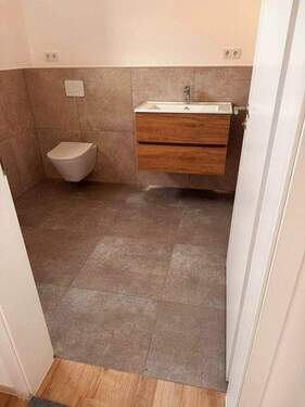 Gäste-WC - Doppelhaushälfte mit 127,20 m&sup2; in Brandenburg an der Havel / Neuschmerzke zur Miete