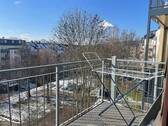 PHOTO-2023-03-07-17-21-57_1 - Vollmöblierte und gemütliche DG 3-Zimmer mit Balkon, Laminat und Wanne!