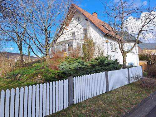Bild 1 - Einfamilienhaus - 500.000,00 EUR Kaufpreis, ca.  250,00 m² Wohnfläche