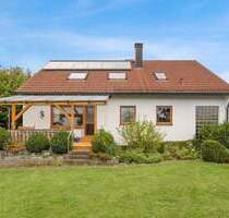 Ein-Zweifamilienhaus mit 7 Zimmern, Garten und Doppelgarage, 10 Min von Bayreuth - Weidenberg /Stockau