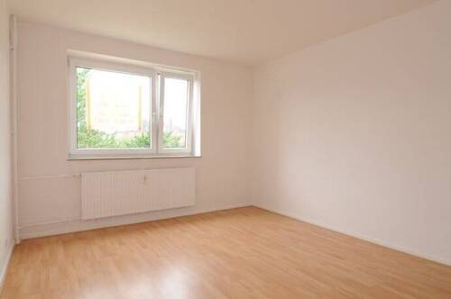 Bild 2 - 2 Zimmer Etagenwohnung zur Miete in Bremerhaven