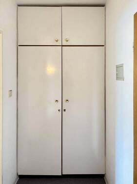 Einbauschrank im Flur - 