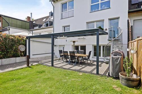 Terrasse - Modernes Einfamilienhaus - ideal für Mehrgenerationenwohnen in Hürth-Gleuel