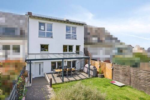 Rückseite - 7 Zimmer Reihenmittelhaus zum Kaufen in Hürth