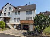 Aussenansicht - 1-2 Familiendoppelhaushälfte mit Garage; Stellplatz & schönem Grundstück in ruhiger Wohnlage
