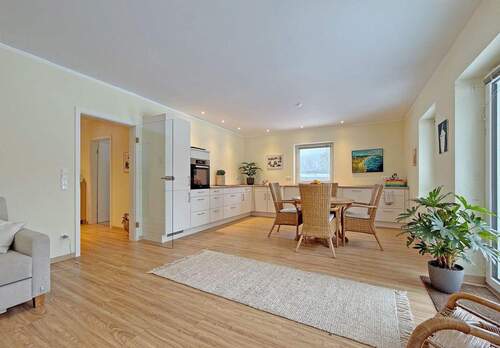 Wohn- & Essbereich - 