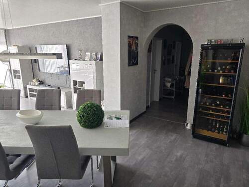 Blick auf Küche - 4 Zimmer Etagenwohnung in Nieste