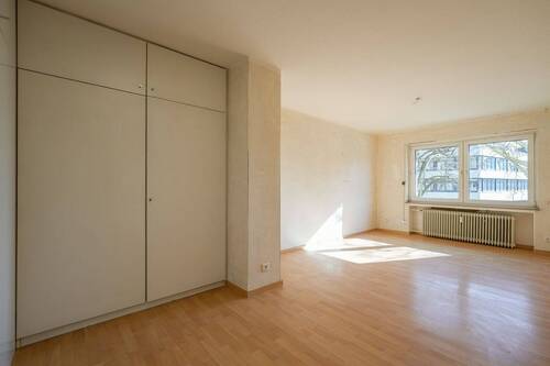 Schlafzimmer Bereich 1 - Etagenwohnung mit 117,00 m² in Mönchengladbach zum Kaufen