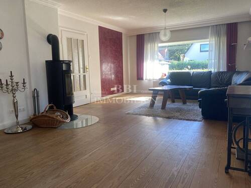 Wohnzimmer mit Kamin - 