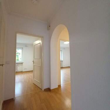 Schlafzimmer und Kinderzimmer - Hochwertig ausgestattete, charmante 3-Zimmer-Wohnung in begehrter Wohnlage - ohne Maklerprovision