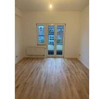 Helle 2 Zimmerwohnung mit Wohnküche und 2 Balkonen - Köln Weidenpesch