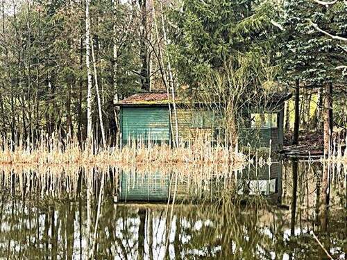 019_4.jpg - Grundstück mit 2 Weihern und kleiner Fischerhütte