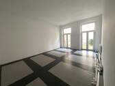großes Zimmer hofseitig mit Gartenzugang - Etagenwohnung mit 197,30 m&sup2; in Halle zur Miete